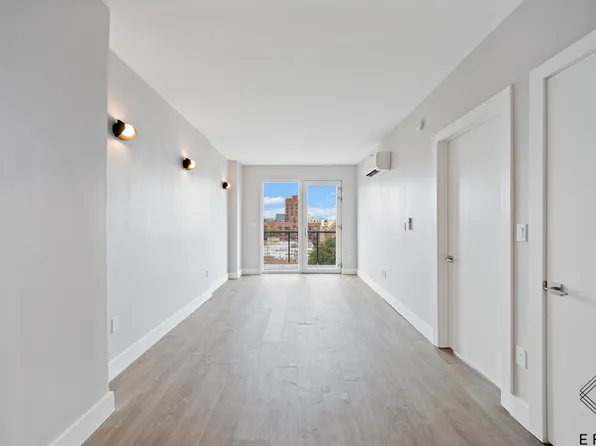 290 Linden Boulevard image 4 of 20