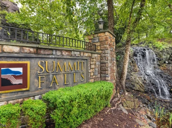 77 Lakeview Ct #77, Pompton Lakes Boro, NJ 07442