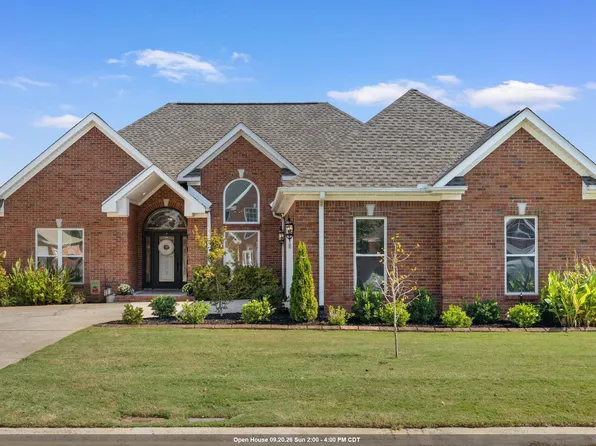 233 Jordan Ln, Florence, AL 35630