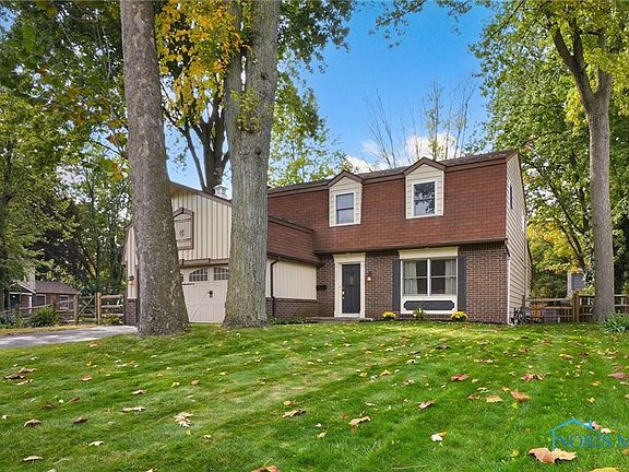 5th image of 3809 Fairwood Dr