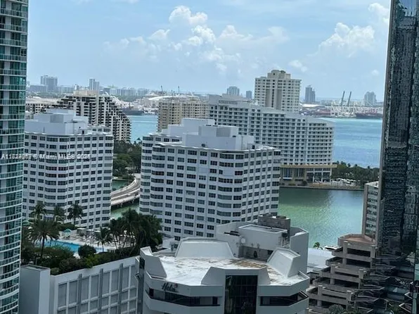 1050 Brickell Ave APT 2406, Miami, FL 33131