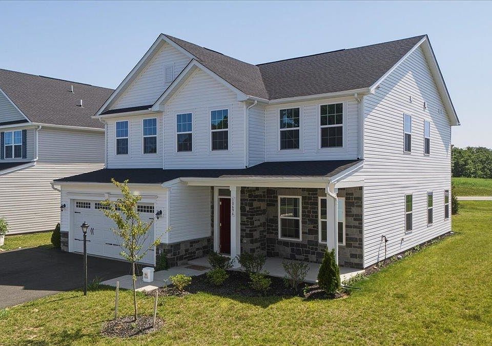 1st image of 10696 Whispering Pine Ln