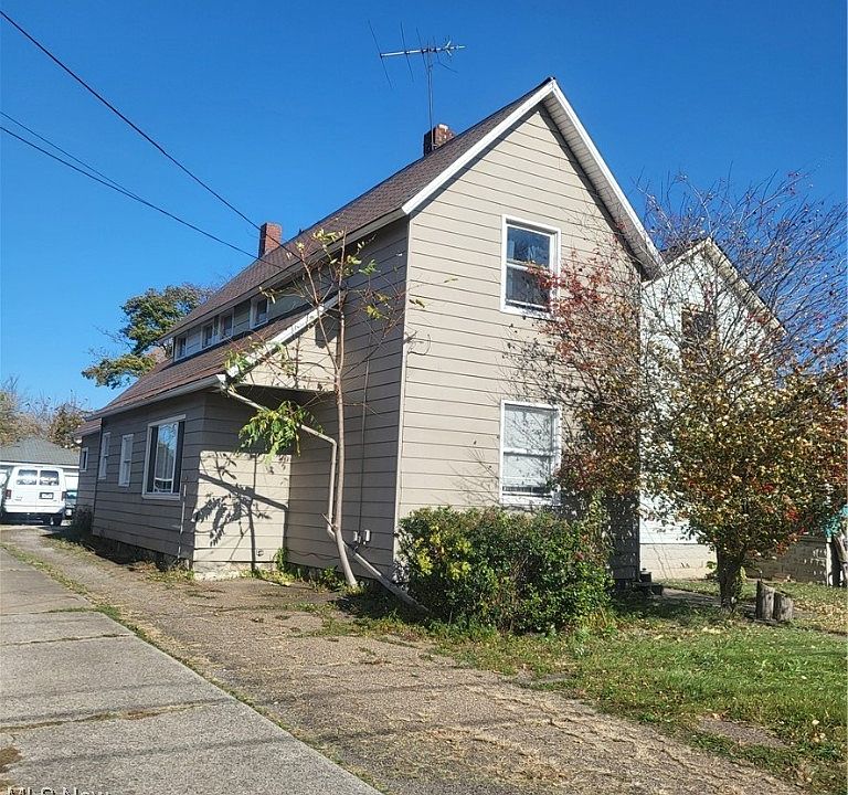 1st image of 1126 W Erie Ave