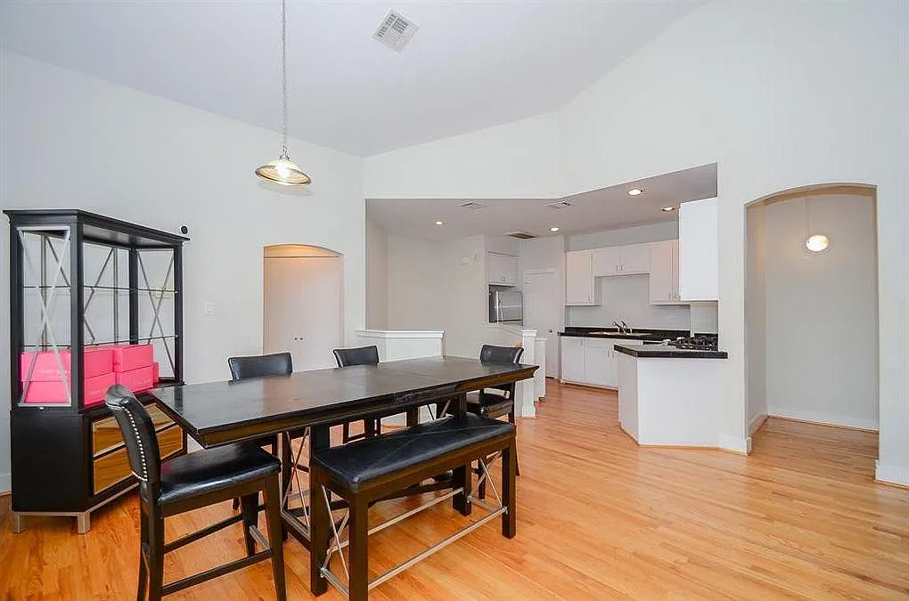 3417 Rolgom Place Ct — Photo 3