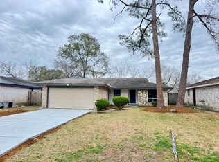 16807 Barcelona Dr, Friendswood, TX 77546