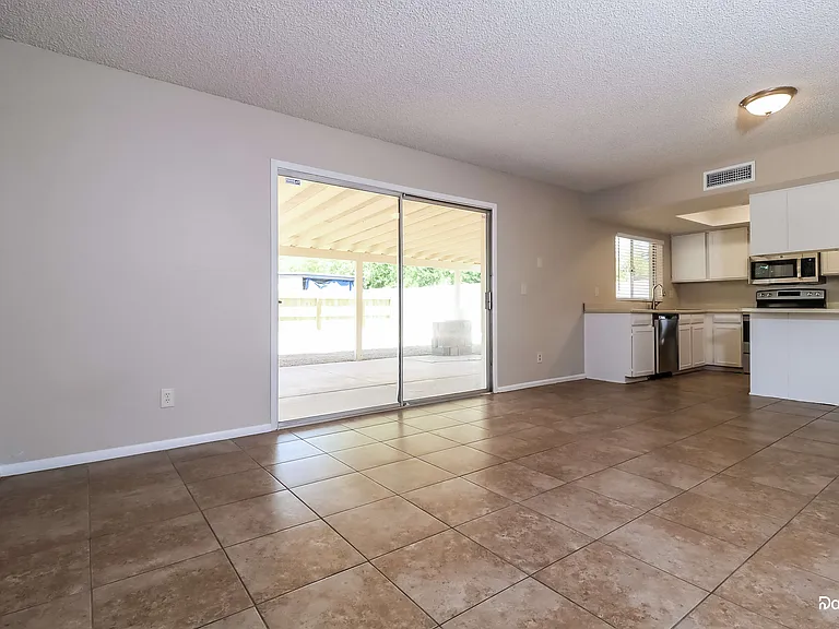 4810 W Desert Cove Ave — Photo 7