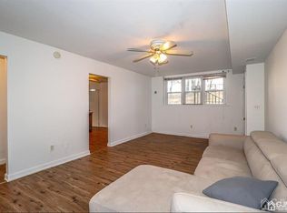 202 College Dr UNIT 202, Edison, NJ 08817