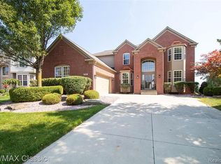 6967 Plainview St, Ypsilanti, MI 48197
