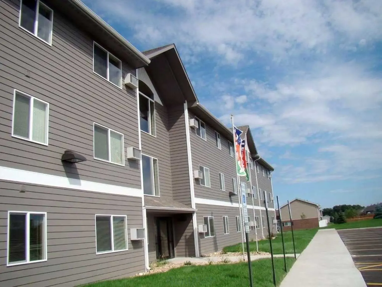 Roosevelt Estates — Photo 2