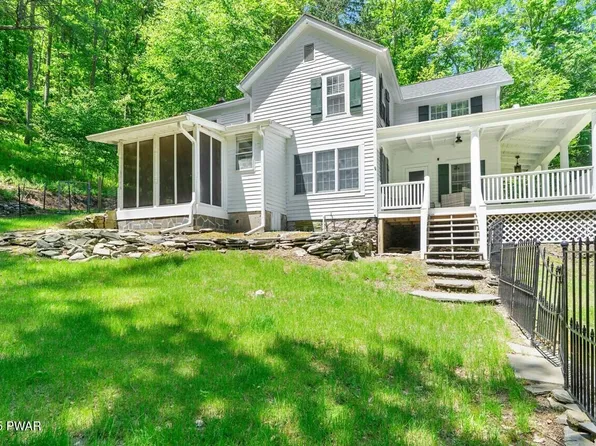 123 Glenwood Hotel Rd, Millrift, PA 18340