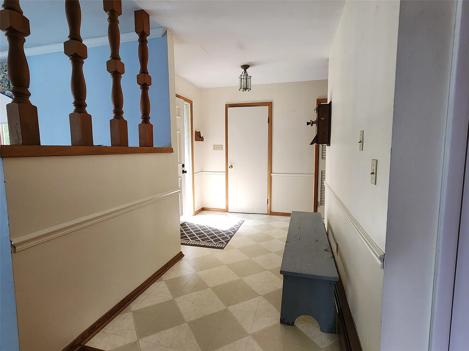 3 bed, 2.0 bath, 1724 sqft, $2,500 — Photo 3