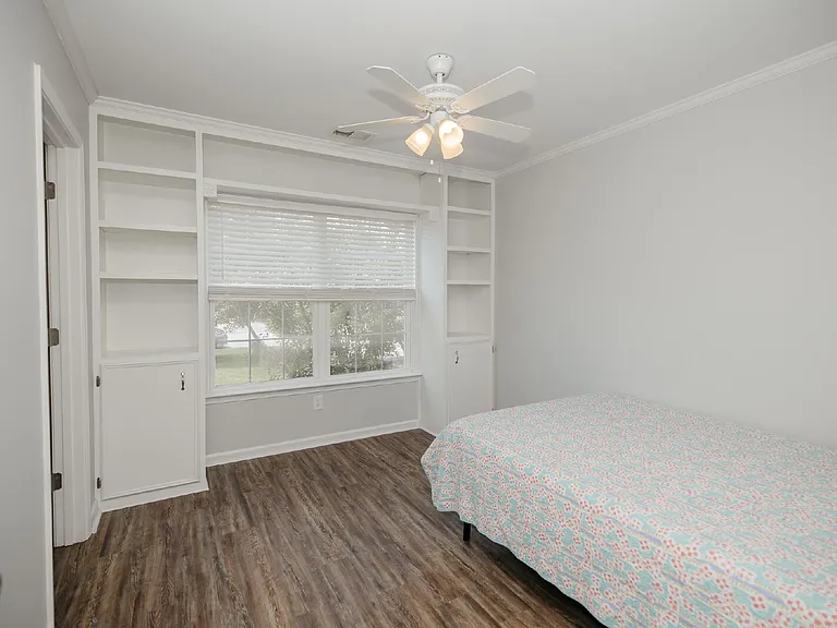 262 Island Green Rd — Photo 6