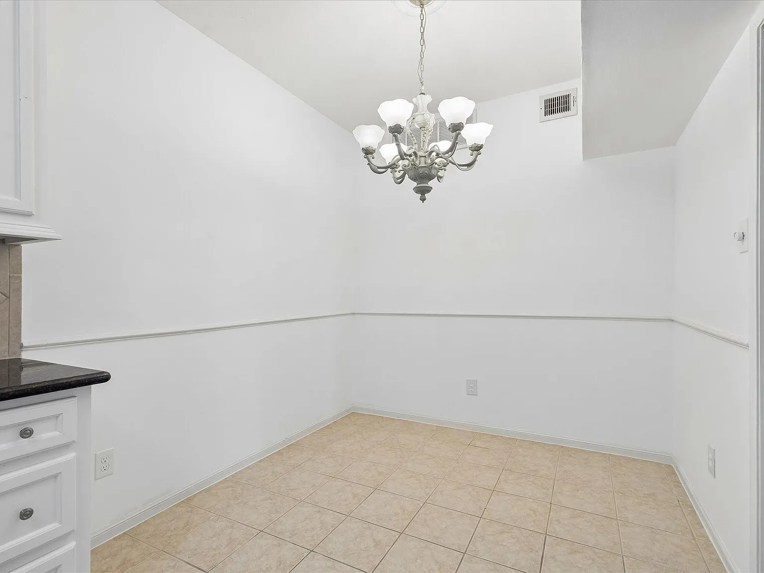 1 bed, 1.0 bath, 848 sqft, $1,450 — Photo 4