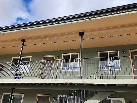 2nd image of 104 Camelot Ct APT 6