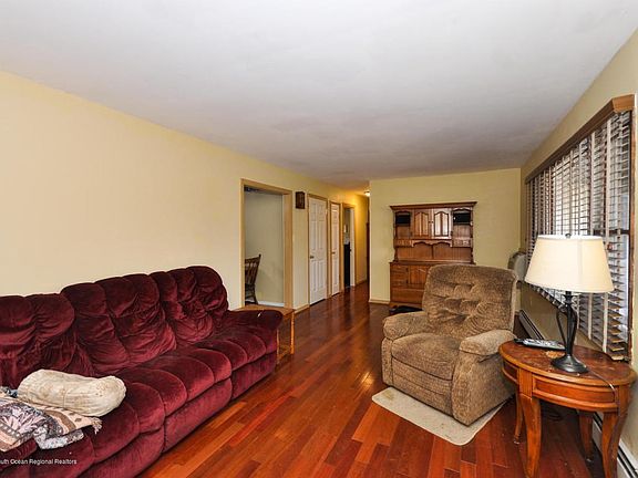 15-414 Tappen st MLS