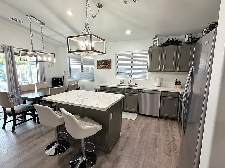 1360 W Belmont Red Trl — Photo 3