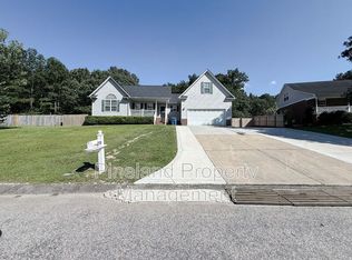 219 Woodland Dr, Raeford, NC 28376