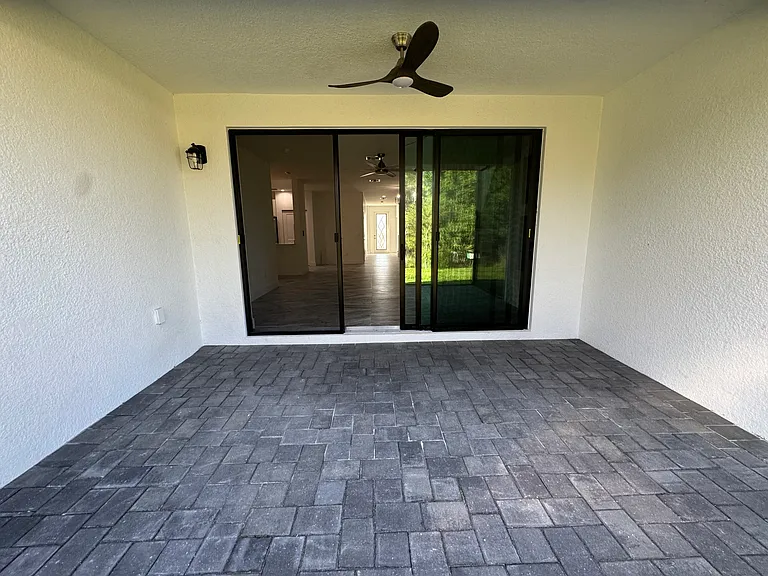 screened lanai