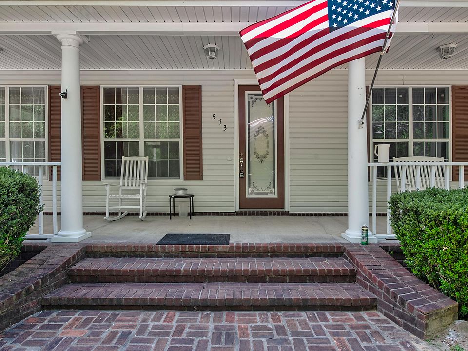 1st image of 573 Berry Patch Rd