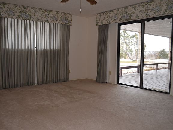 4th image of 5700 Cedarwood Dr