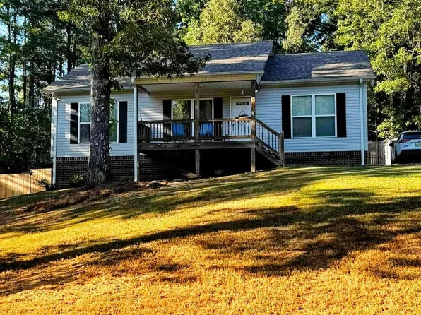 826 Cheyenne Dr, Warrior, AL 35180