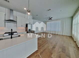 138 Chester Ct, Dallas, TX 75203