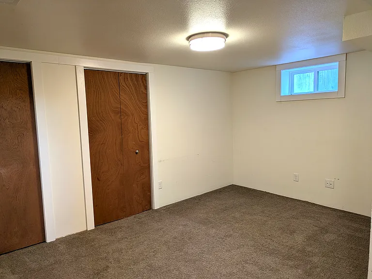 7081 N University Ave — Photo 21