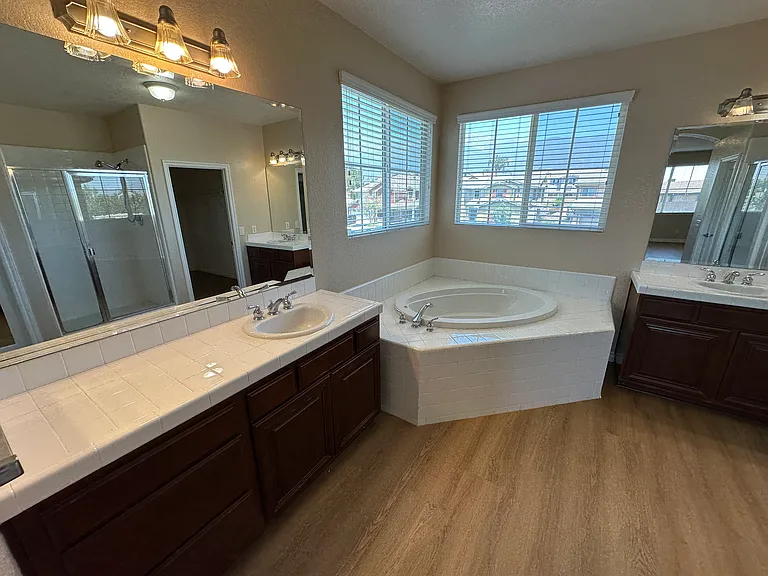 12781 Wine Cellar Ct — Photo 27
