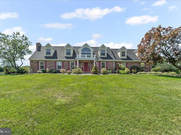 240 Longwood Rd, Kennett Square, PA 19348