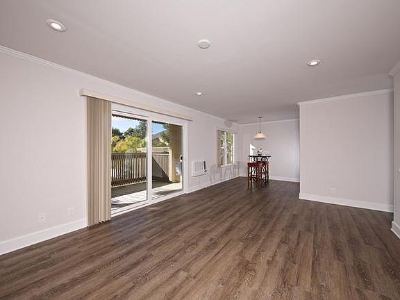 5th image of 8571 Villa La Jolla Dr APT I