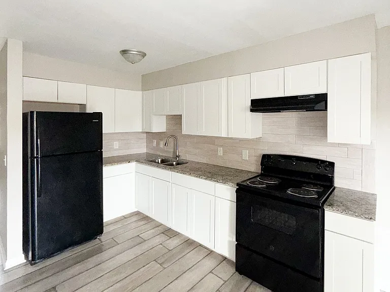 2920 Chatsworth Rd #C — Photo 5