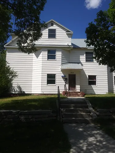 703 5th Ave N #E Photo 1