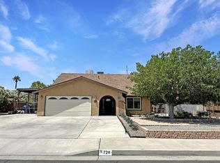 724 W Dolphin Ave, Ridgecrest, CA 93555
