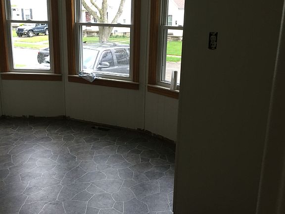 New linoleum thru kitchen 