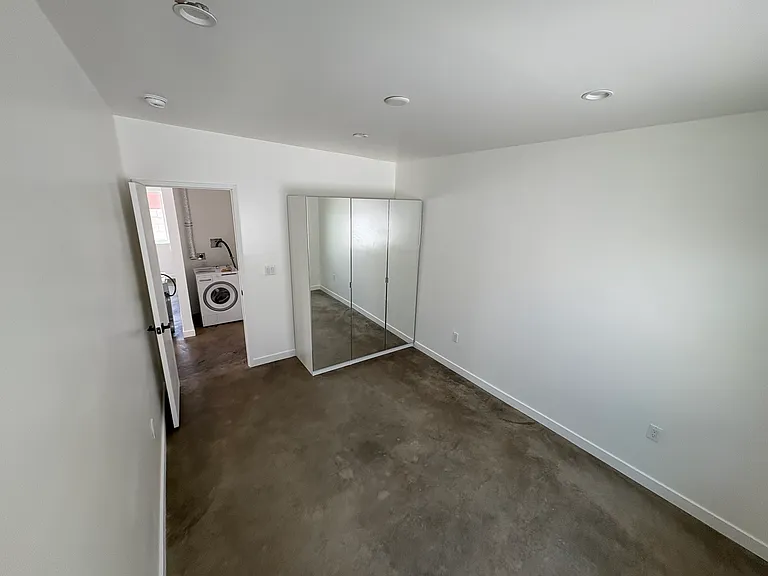 7315 S Normandie Ave #1/2 — Photo 2