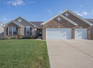 1448 Riverdale Manor Dr, Saint Paul, MO 63366
