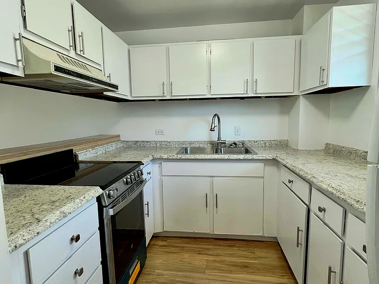 1634 Nuuanu Ave #207 — Photo 17