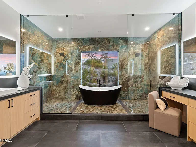 3135 E Palo Verde Dr — Photo 29