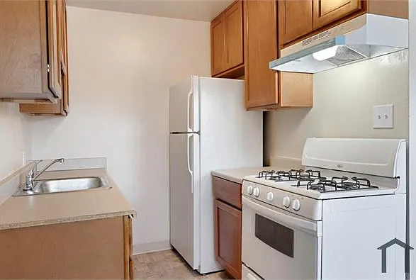7630 Lockwood St #1BR — Photo 5