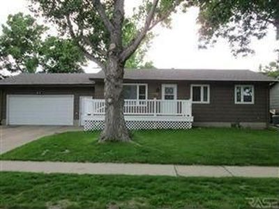 4017 S Plateau Trl, Sioux Falls, SD, 57106