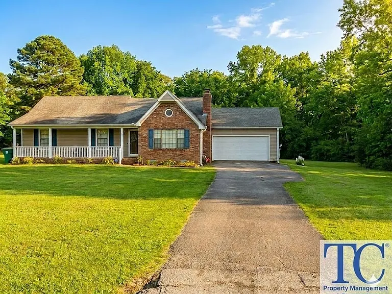1068 Old Humboldt Rd — Photo 1