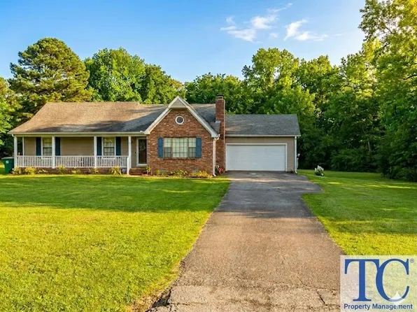 1068 Old Humboldt Rd, Jackson, TN 38305