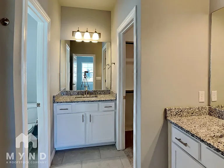 5903 SW Gentle Winds Ave — Photo 16