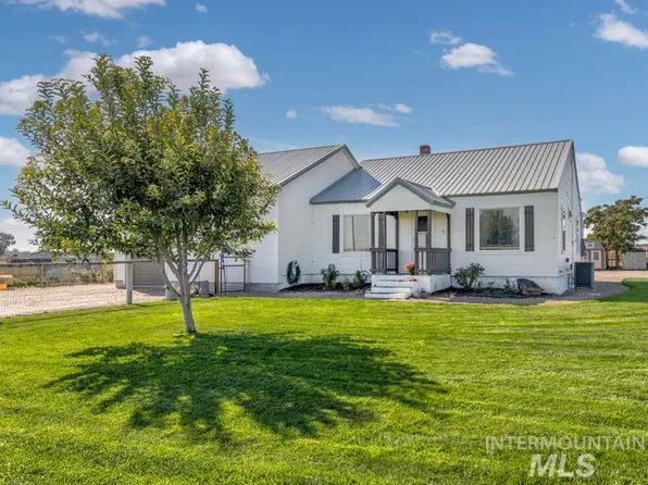 4631 Rolland Rd, Ontario, OR 97914