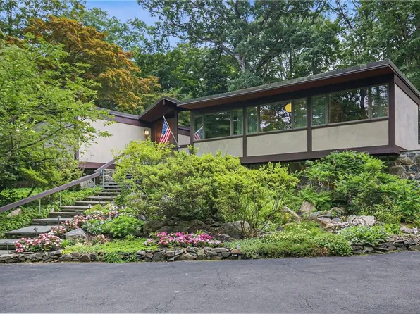 670 Long Hill Road W, Briarcliff Manor, NY 10510