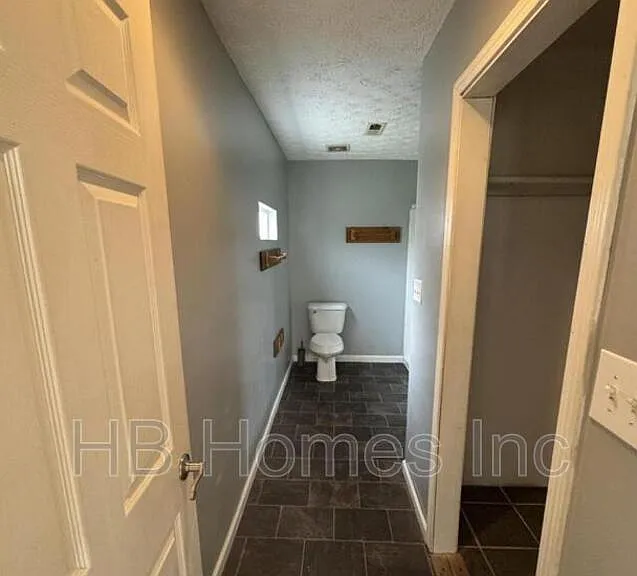 407 Ash St — Photo 17