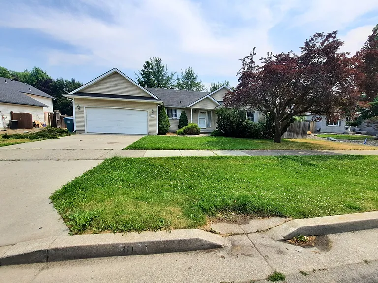 8071 N Ainsworth Dr — Photo 27