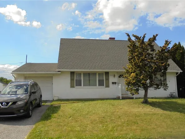 3010 Birch St S, Whitehall, PA 18052