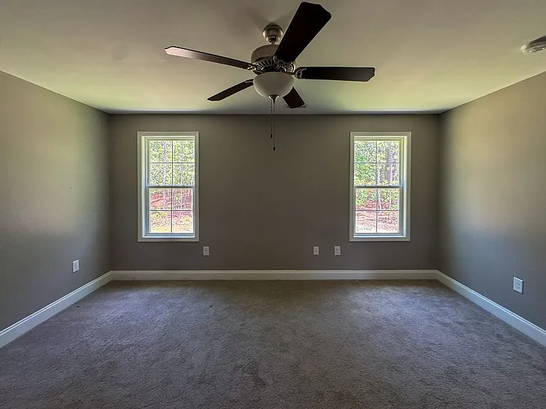 7550 Hillside Ave — Photo 14