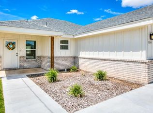 909 E 39th St, San Angelo, TX 76903